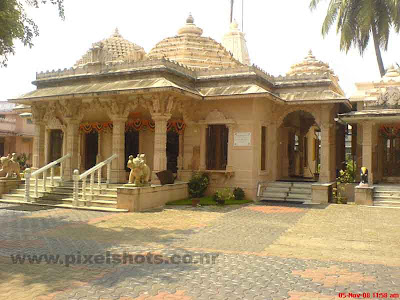 jaina temple photo from cochin mattancherry kerala india,temple which is a century old from kerala,temples-cochin-kerala