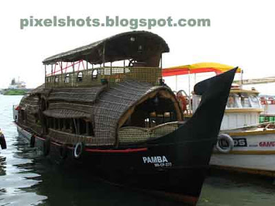 house boats,kerala house boats,boating,India cochin houseboats,kerala backwater houseboats