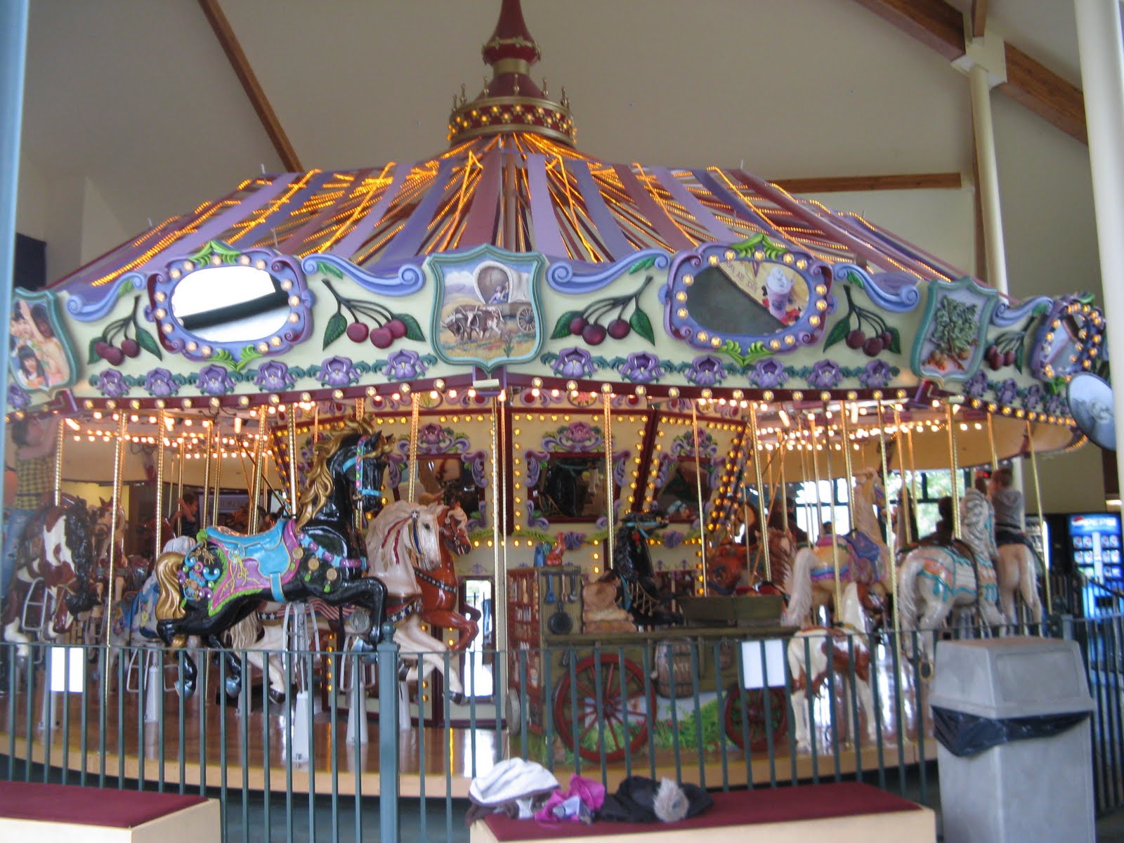 Tarra's Travels: Salem, Oregon