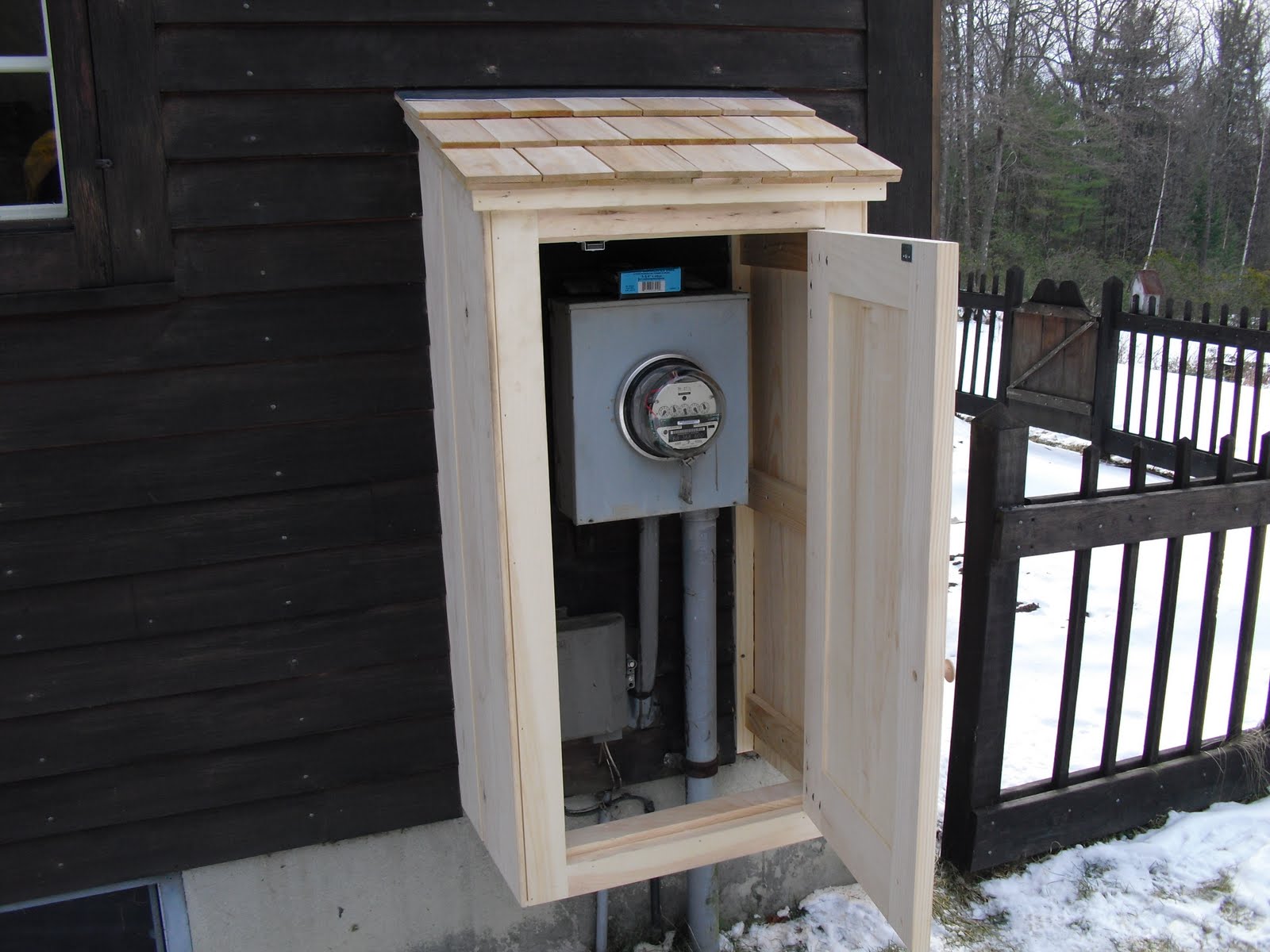 Top Notch Woodworks: Electric Meter House
