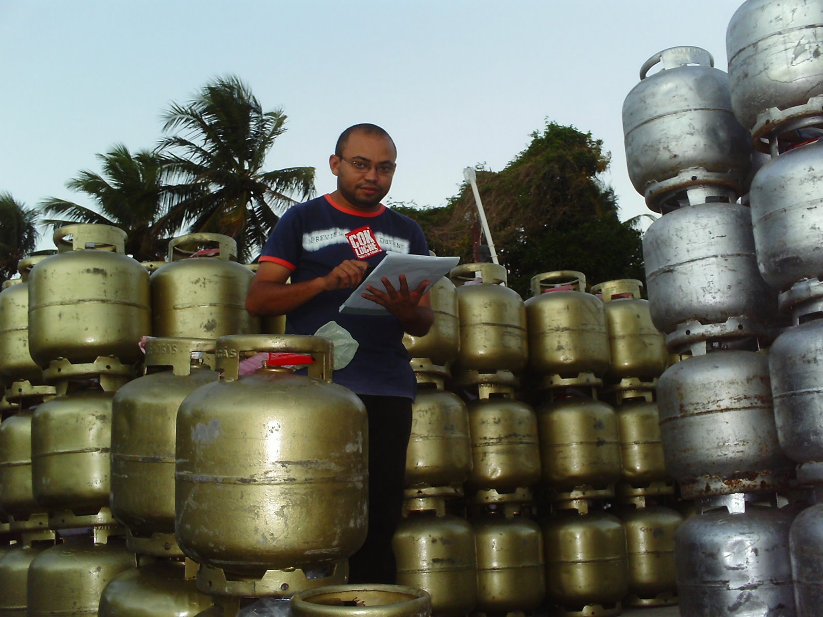 [PICT0722.JPG]