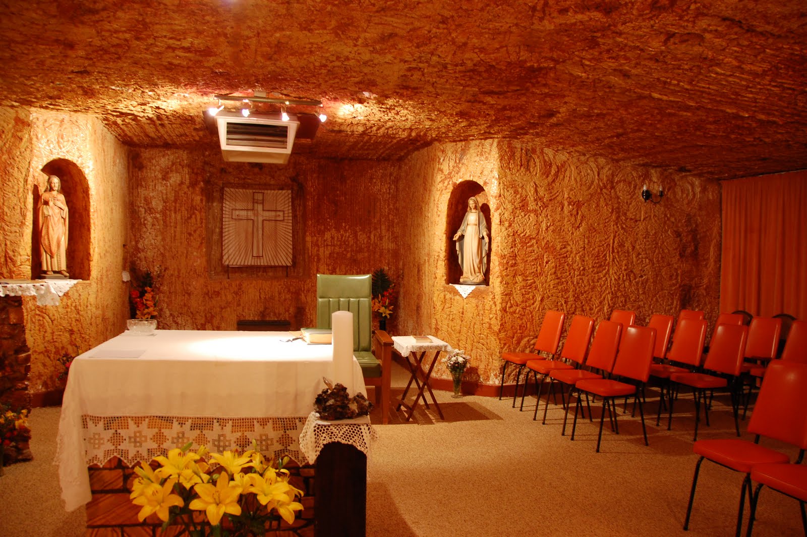 On the road again Alice Springs.....Uluru......Coober Pedy