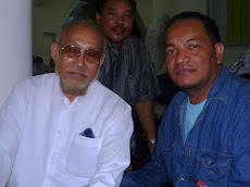 Bersama Pak Wan Datuk Ismail, bapa kpd Datin Dr Wan Azizah - 9 Mei 2009