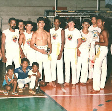 Homenagem aos amigos capoeristas que ainda continua na labuta pela capoeira