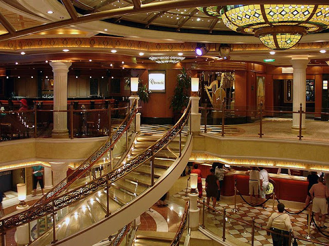 Atrium de l'Emerald Princess