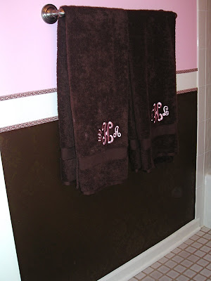 MOnogrammed towels for a bathroom