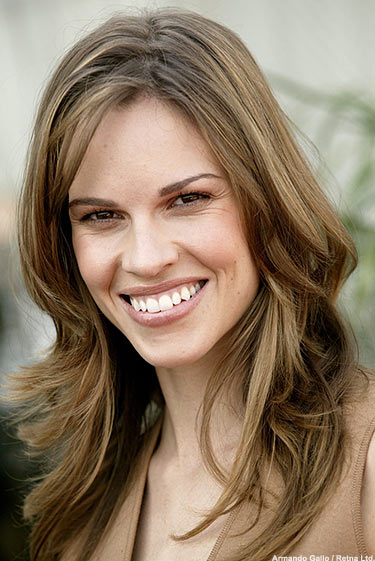 [hilaryswank3.jpg]
