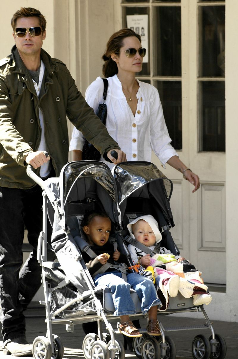 [joliepittkiddies.jpg]