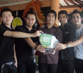 "Hijau Daun" the Most Popular Band in Indonesia - Di Gosip