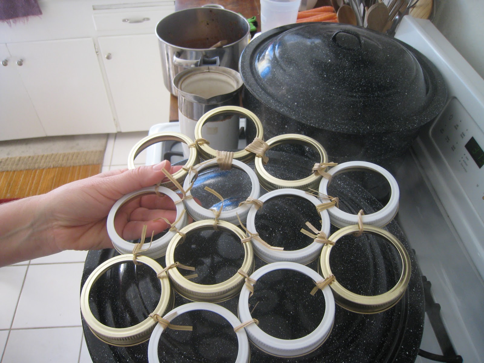 project small DIY canning rack what to do with leftover canning rings