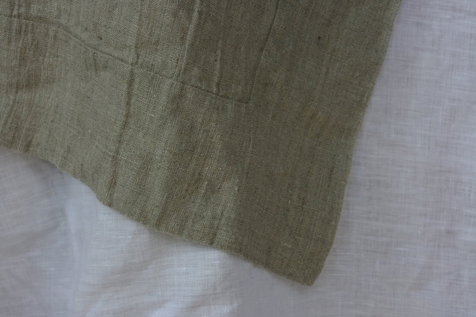 vignette design: When Bloggers Create: The Rough Linen Photo Shoot
