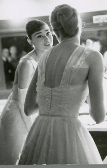 [Audrey+Hepburn179.jpg]