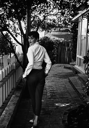 [Audrey+Hepburn254.jpg]