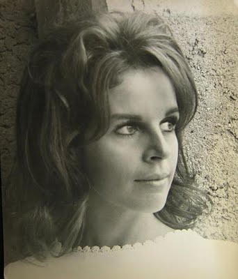 [Claudine+Longet17.JPG]