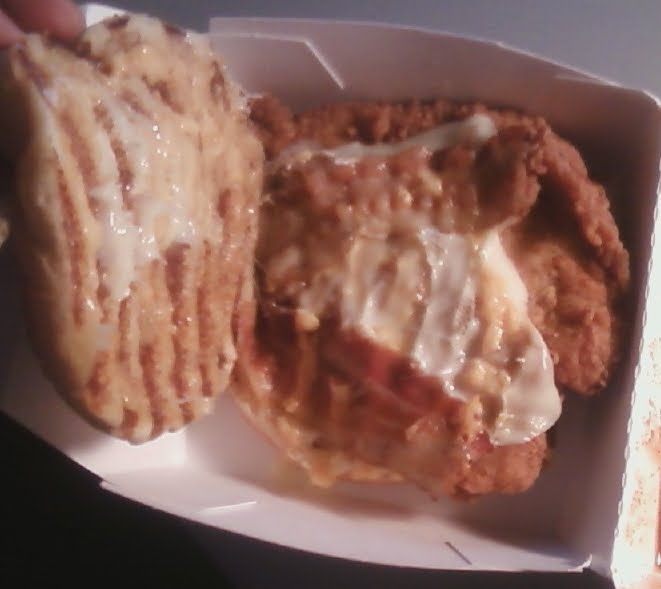 Fat Pride Times KFC Doublicious New Chicken Sandwich Team FPT Review