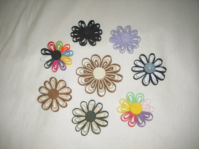 Broches.