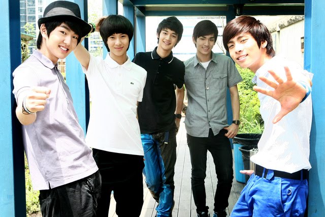 all about SHINee Asal usul SHINee