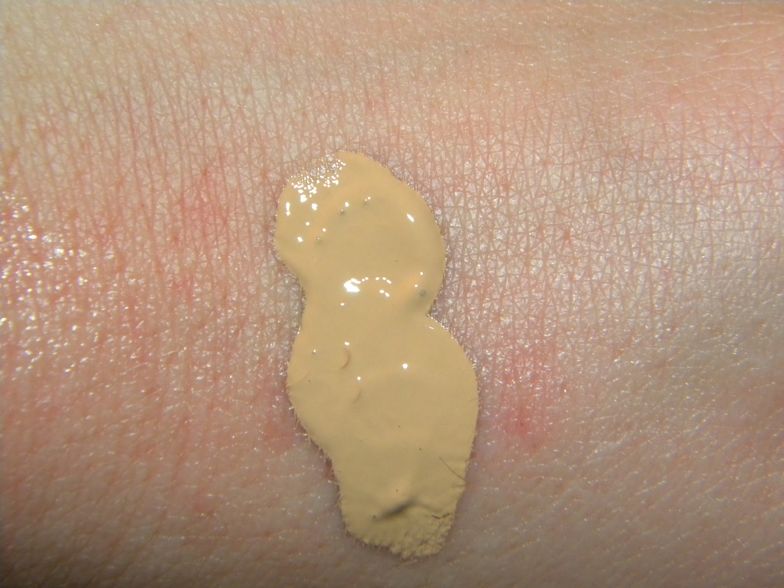 Shabby Makeup and More: e.l.f Flawless finish foundation review