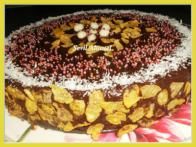 DEĞİŞİK BİSKÜVİLİ PASTA-Yemek Tarifleri Sitesi