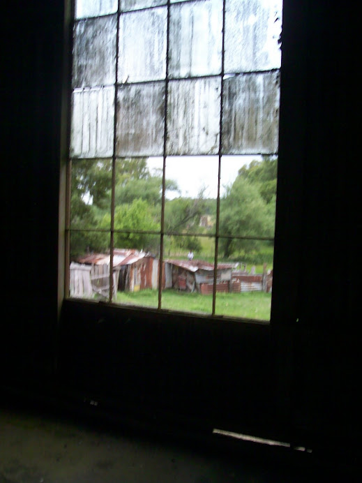 vista desde una de las viejas ventanas de la giratoria