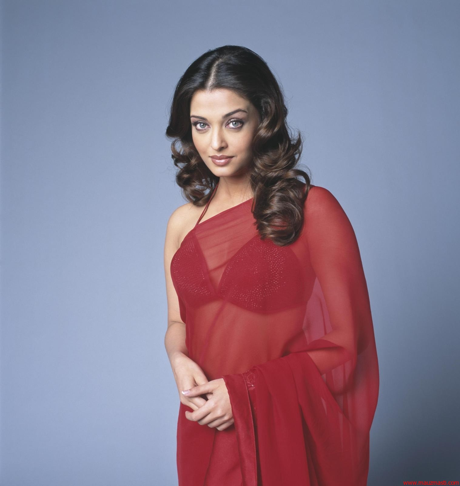 Bollywood Sexy Images Aishwarya Rai Hot In Red Saree