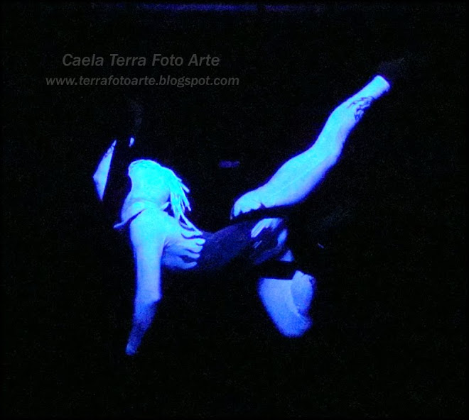 Tecido com Luz Negra