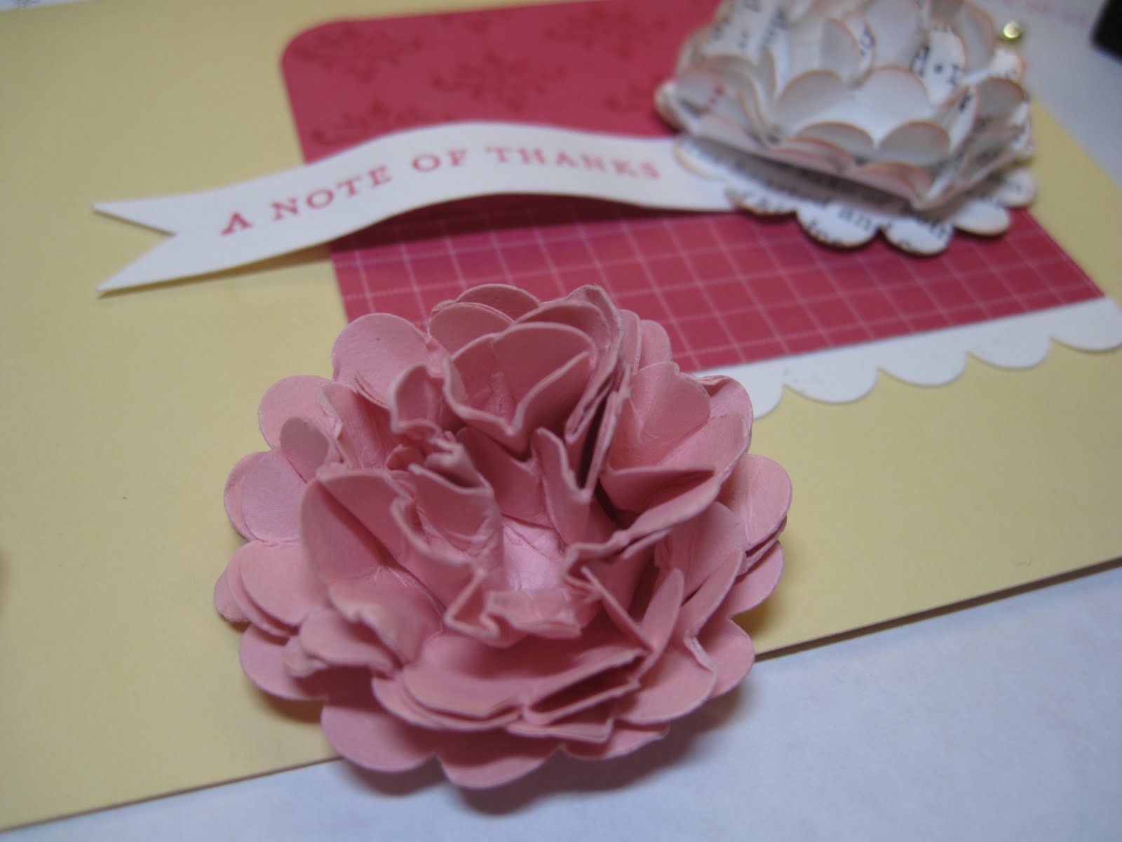 Lynda's Quiet Time : scallop circle 3D flower- 6 layers