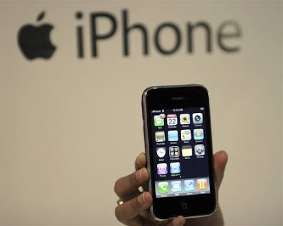 Apple iPhone 3G makes its India debut