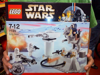 Star Wars Lego set 7749 Echo Base - starwarslegocollectables.blogspot.com