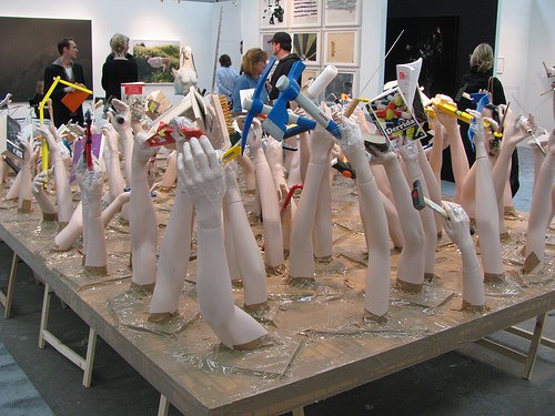 [2368908413_759f54e0f2.jpg]