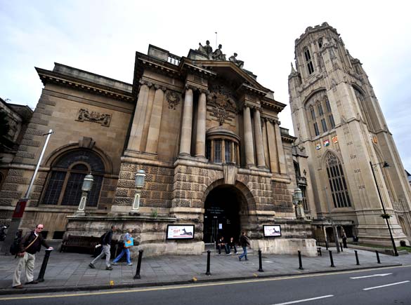 [banksy_museum_572711a.jpg]