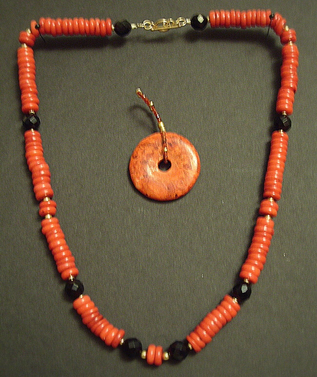 CraftyWeeMee: Red Sponge Coral Necklace