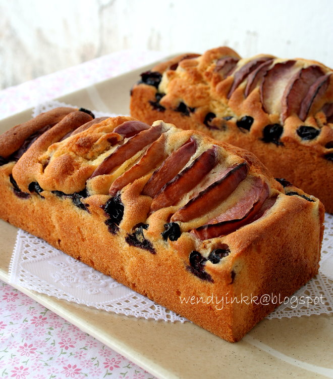 Table for 2.... or more Blueberry and Nectarine Cake