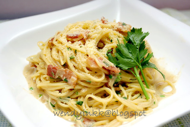 Table for 2.... or more: Spaghetti Carbonara