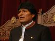 Evo Morales depositó una ofrenda floral en el Hemiciclo a Juárez primer presidente indio de América
