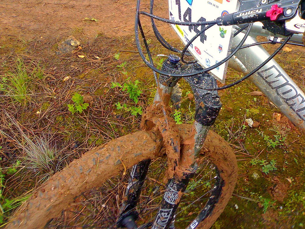 [pisoes_lama_frente.jpg]