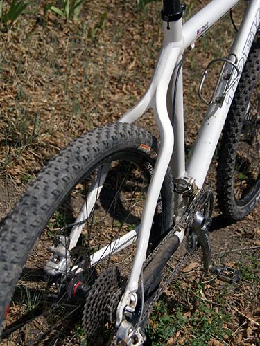 [Travis_Browns_Trek_69er_HT_seat_stays.jpg]