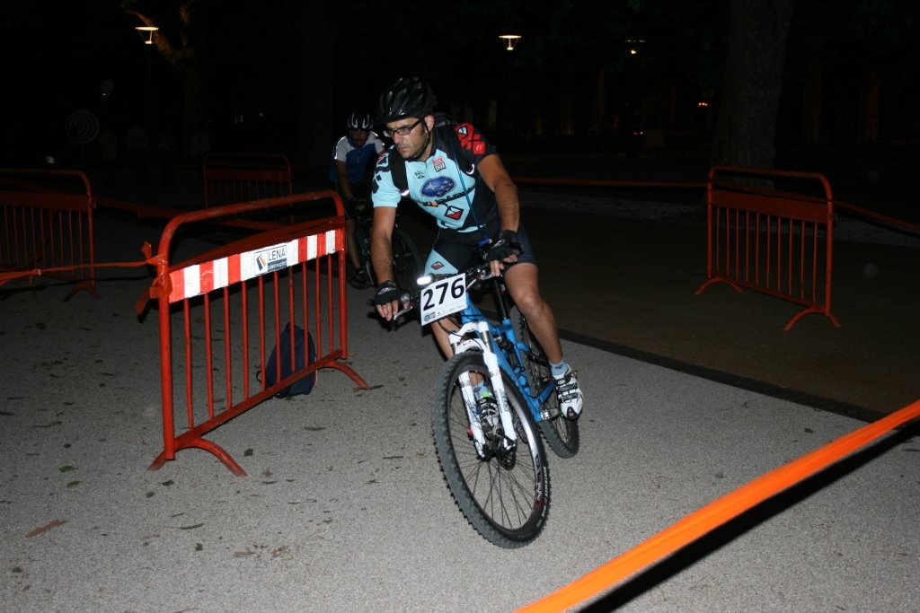 [nocturna+leiria.JPG]