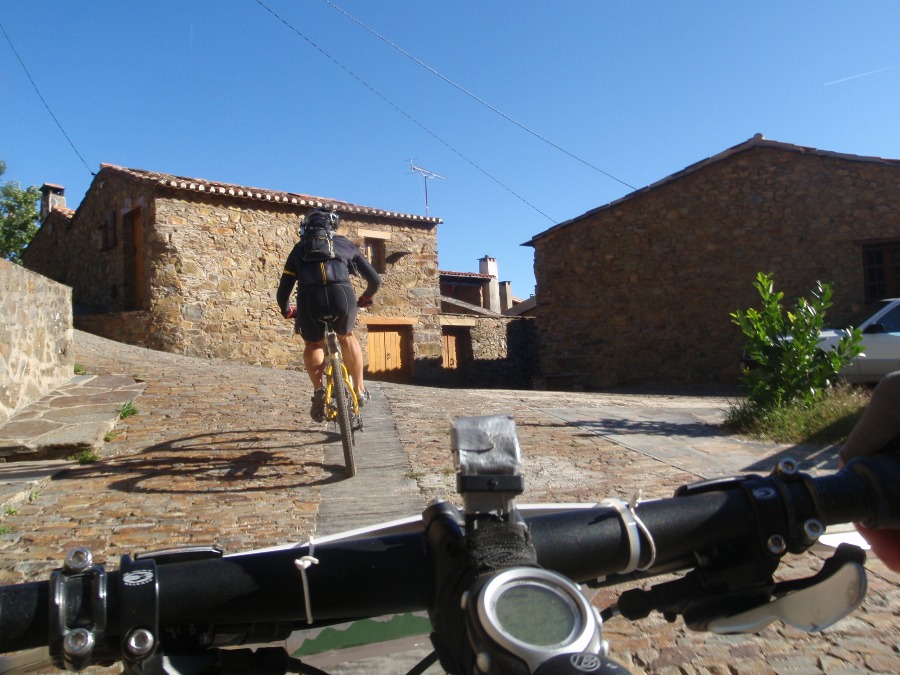 [d1+006+antonio+gondramaz+2.JPG]