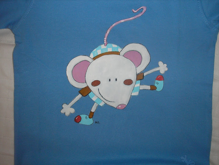 T-shirt com rato voador