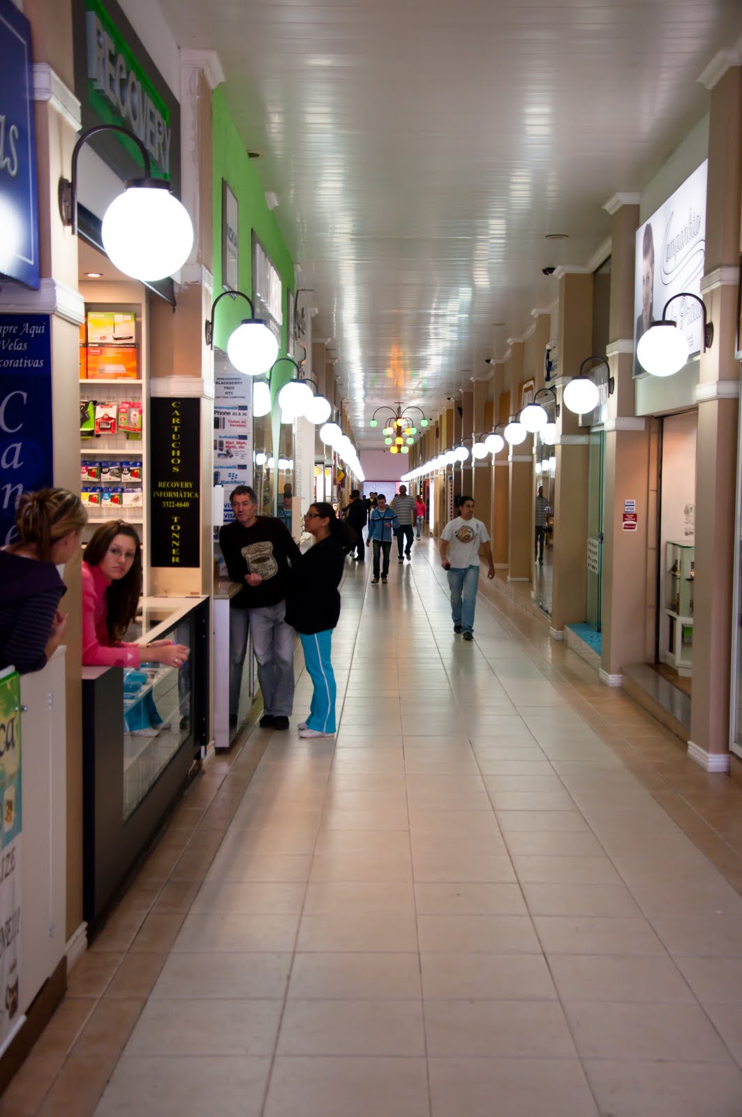 As galerias comerciais de Curitiba Galeria Suissa As galerias comerciais de Curitiba Galeria Suissa