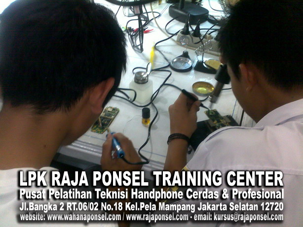 Kerjasama Pelatihan Teknisi Handphone Bagi Siswa-Siswi Pelajar SMK ...