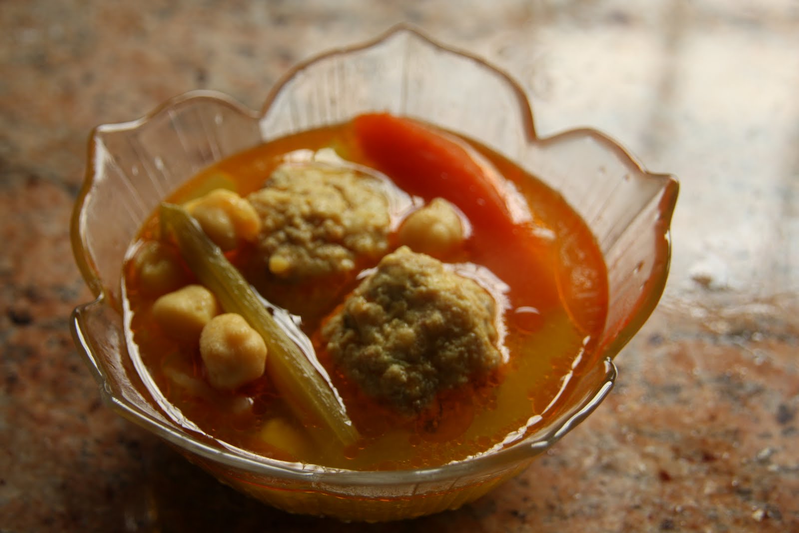 Me pongo el delantal Cocido con pelotas.