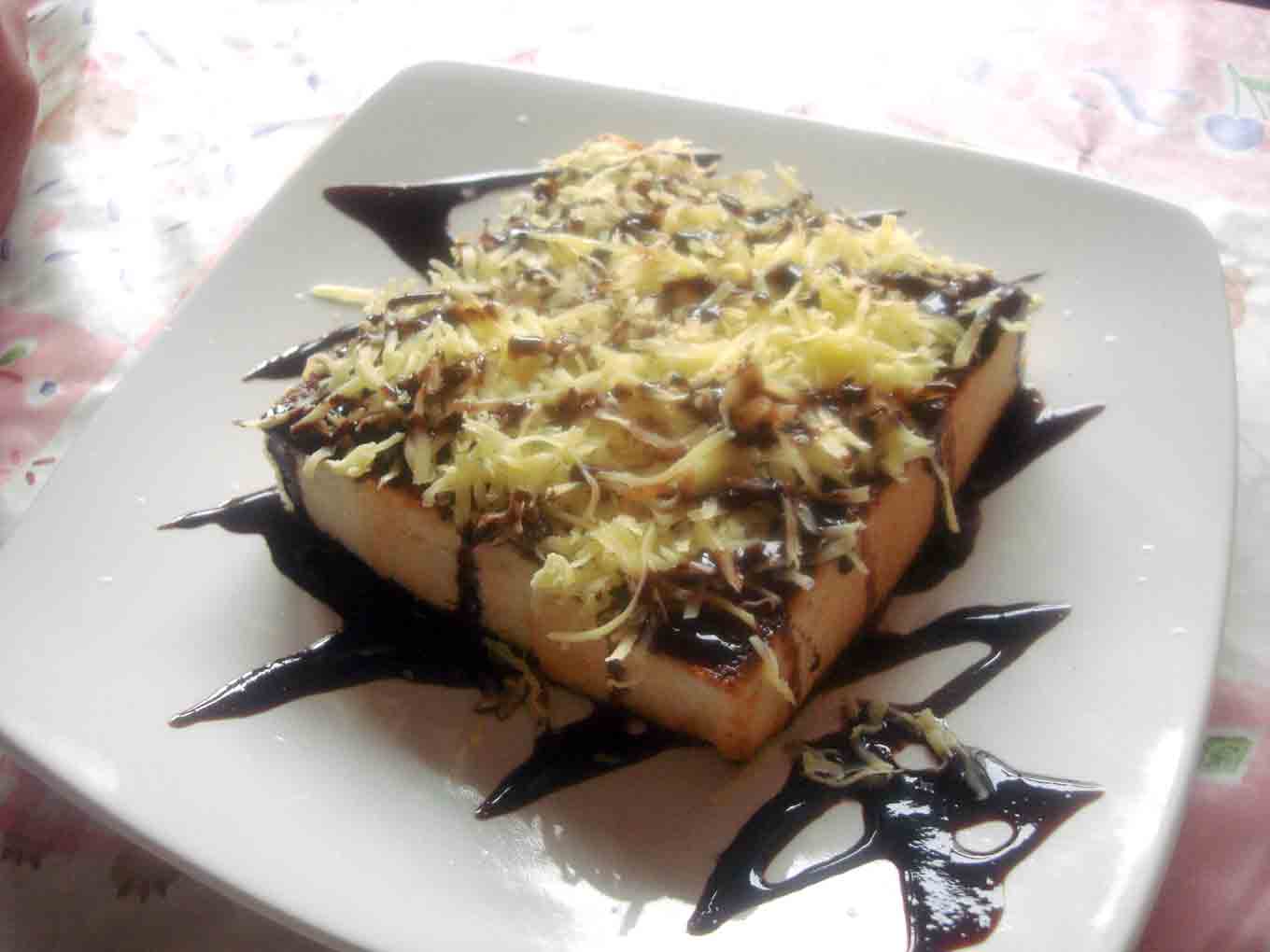 ErLoRa Café: Roti dan Pisang Bakar