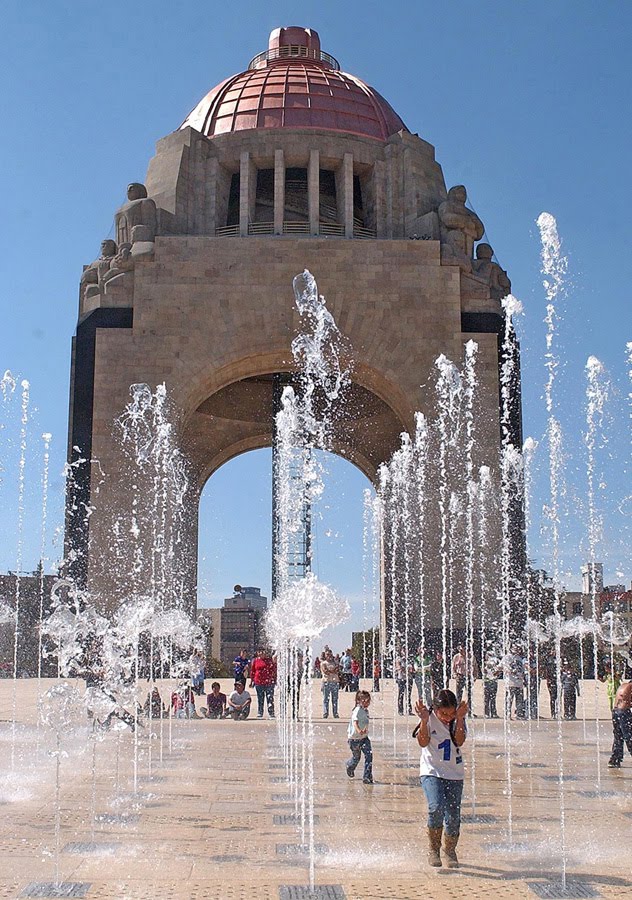 http://1.bp.blogspot.com/_SbVRxtC03wU/TOhwzZt5tUI/AAAAAAAABO0/n1G_tpBF9ms/s1600/monumento%2B2.jpg