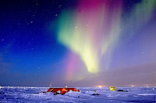 aurora-boreal-en-el-campamento.jpg