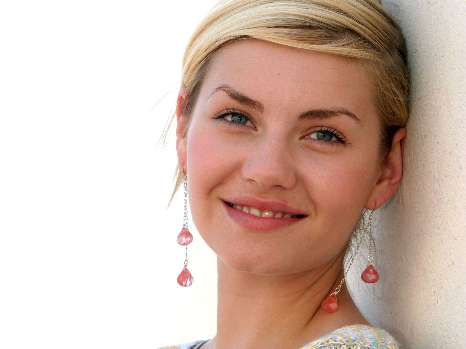 http://1.bp.blogspot.com/_Si7zjQmZnm4/SbToOJwme7I/AAAAAAAAC_E/2CBm9mQiJWo/s1600/Fullwalls.blogspot.com_Elisha_Cuthbert(152).jpg