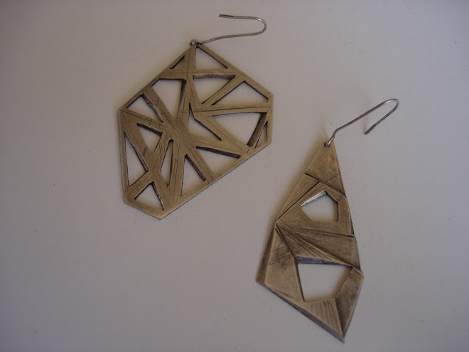 28 boucles d'oreilles 25e