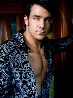 B bis: En chemise