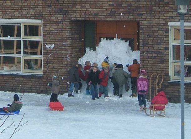 [kids+hate+school.jpg]